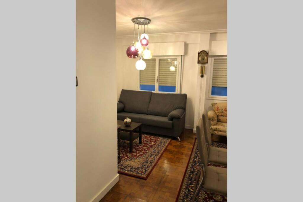 Ferienwohnung Piso En El Centro De Oviédo Exterior foto
