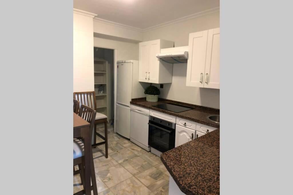 Ferienwohnung Piso En El Centro De Oviédo Exterior foto